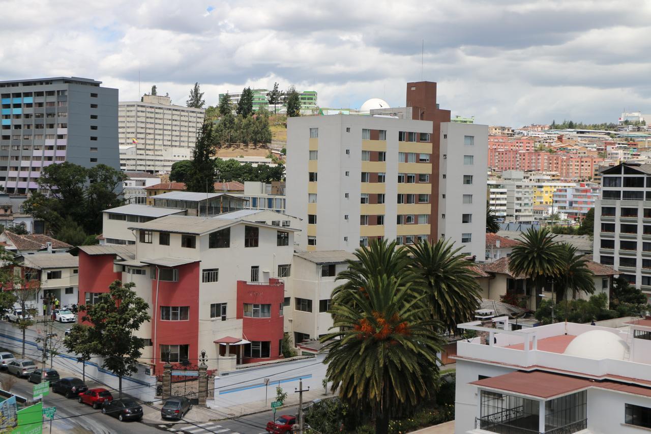 Hotel 6 De Diciembre Quito Bagian luar foto